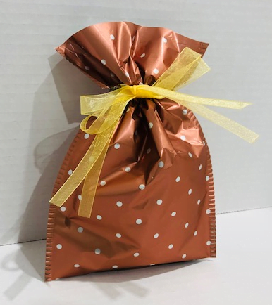 gift-wrapping gift-wrapping